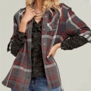 Plaid Button-Up Shirt - Red and Gray Cabi size M